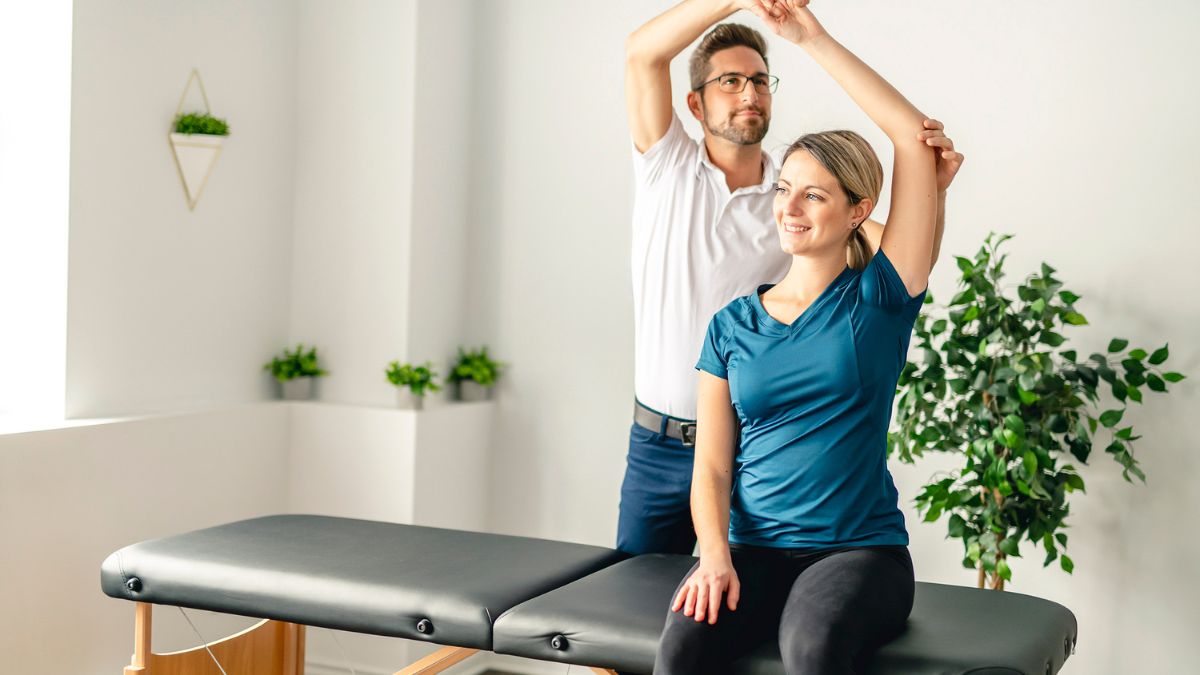 Understanding and Treating Frozen Shoulder with Physiotherapy